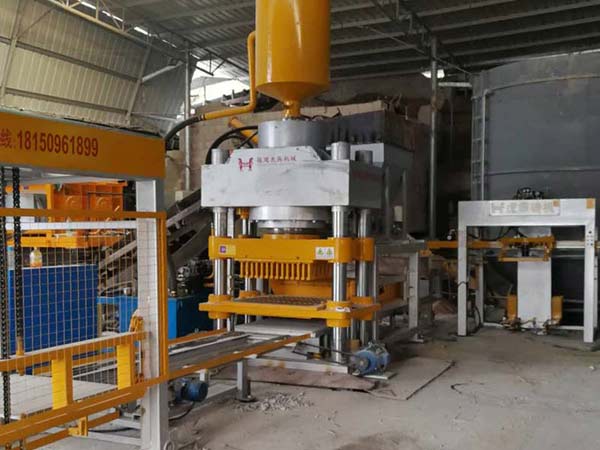 全自動(dòng)仿石磚機(jī)