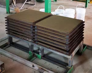 靜壓磚機(jī)生產(chǎn)超薄仿石 靜壓仿石磚機(jī) PC磚靜壓機(jī)